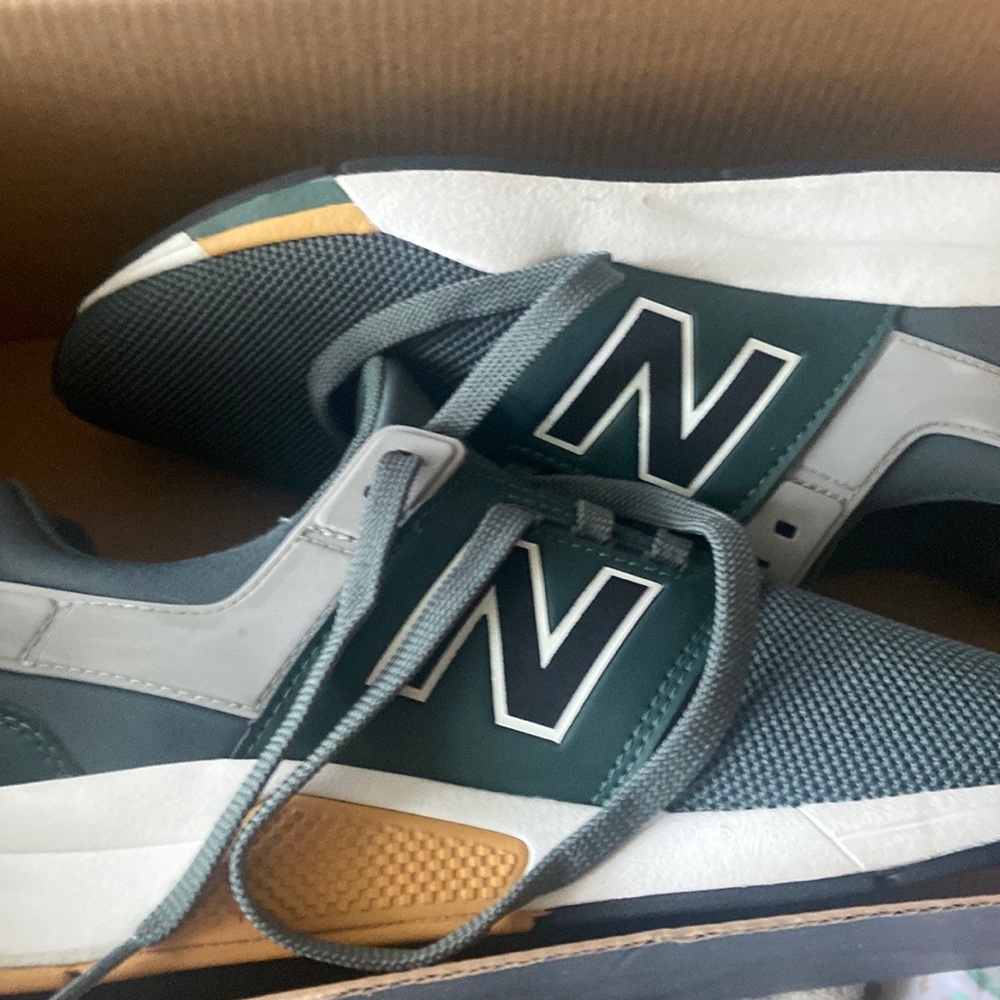 Green new balances - Picture 2 of 10